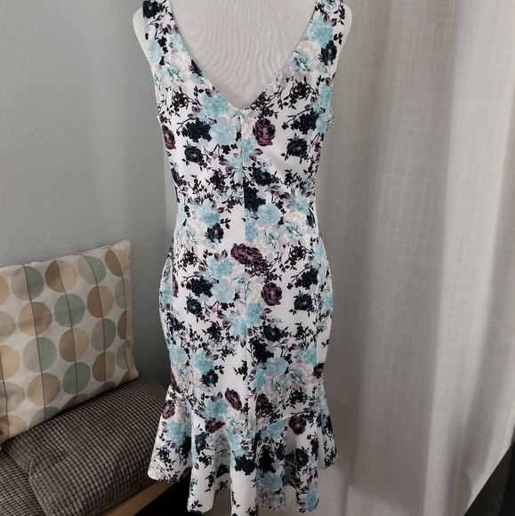 ASOS Floral midi dress - Picture 2 of 4